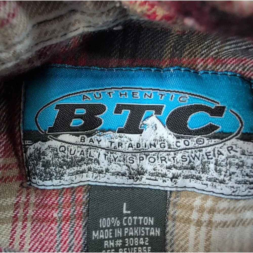 BTC Shirt Mens L Red Plaid Chore Workwear Button Up Pocket Comfort Soft